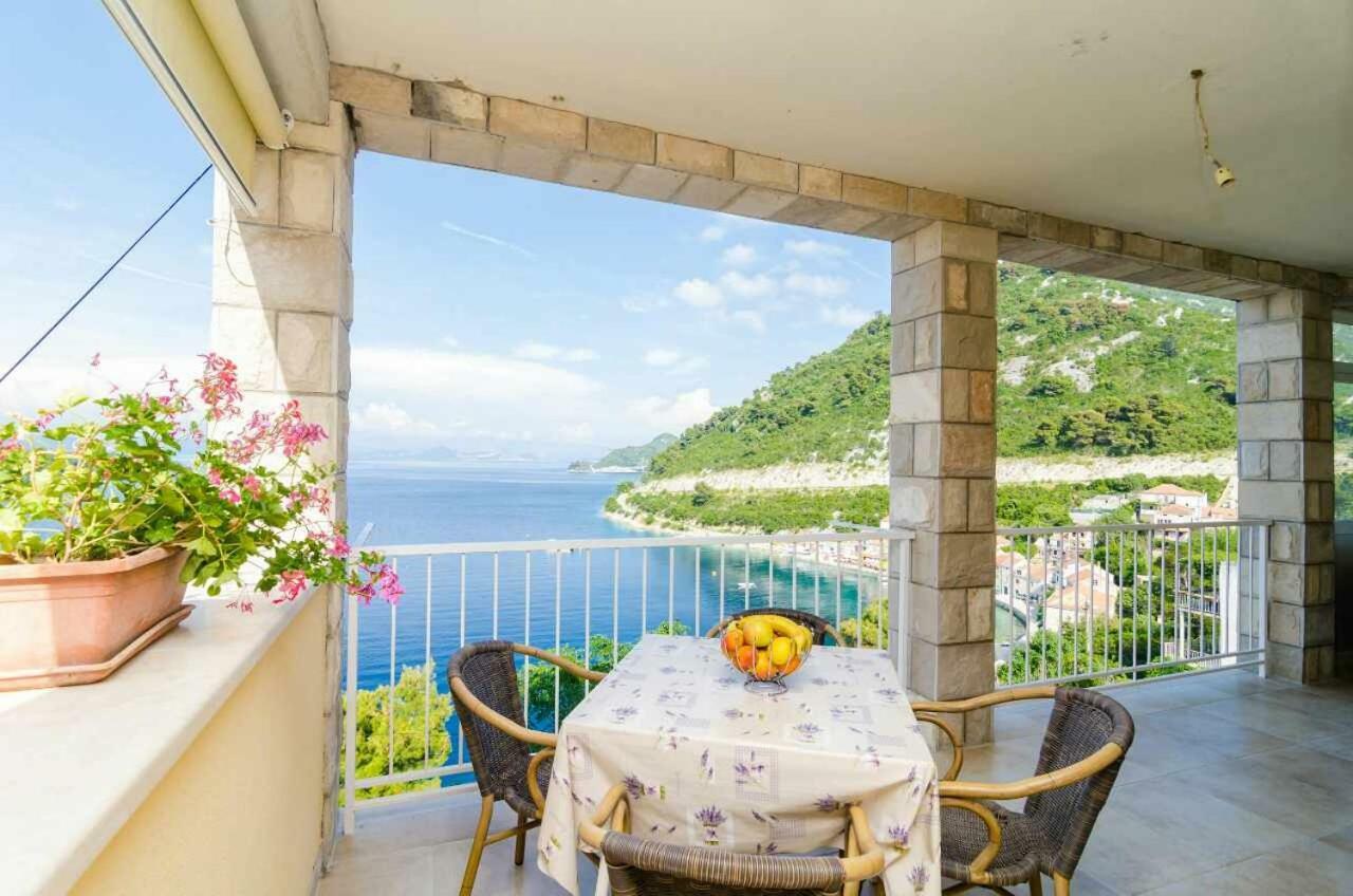 Adriatic - Apartment With Jacuzzi Sobra Exterior photo